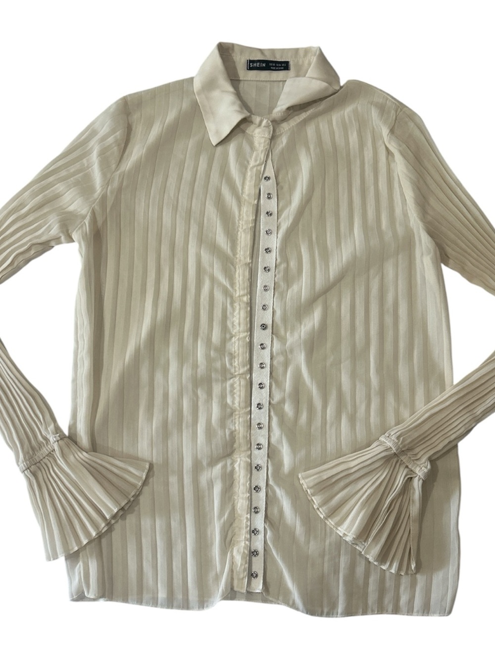 SHEIN Cream Pleated Ruffle Cuff Button-Up Blouse Sz XS - Picture 2 of 6